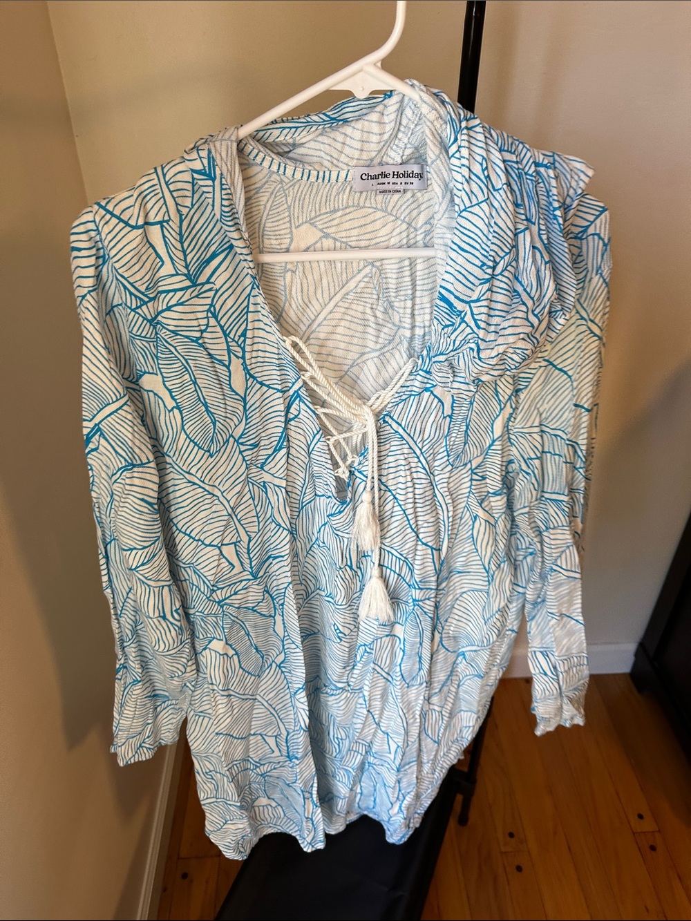 Charlie Holiday White Tunic with Teal Leaf Print and Tassel Tie